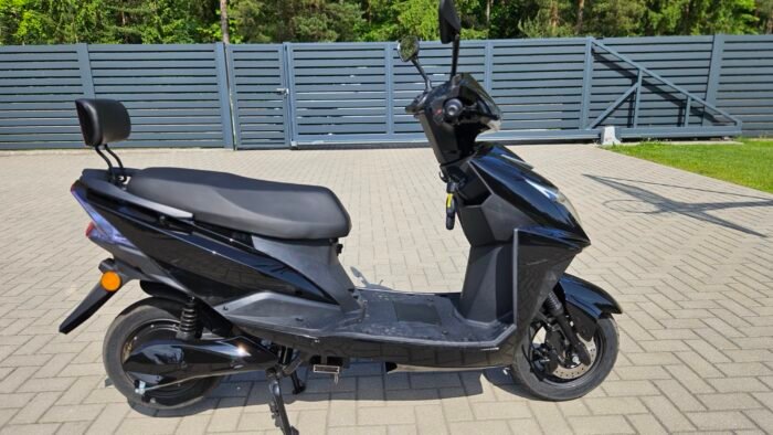 Elektrinis motoroleris EC-01 - Image 9